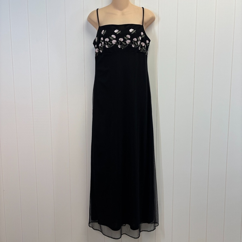 Vintage 90s Y2K Regency Floral Embroidered Maxi Dress Size M Hoco Whimsigoth